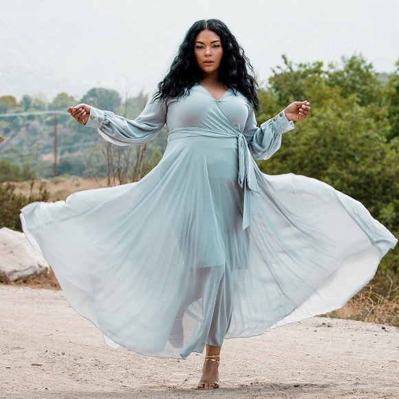 Plus Size ‘Opal’ Chiffon Maxi Dress - Picture 3 of 3